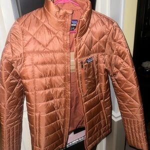 Patagonia light weight jacket